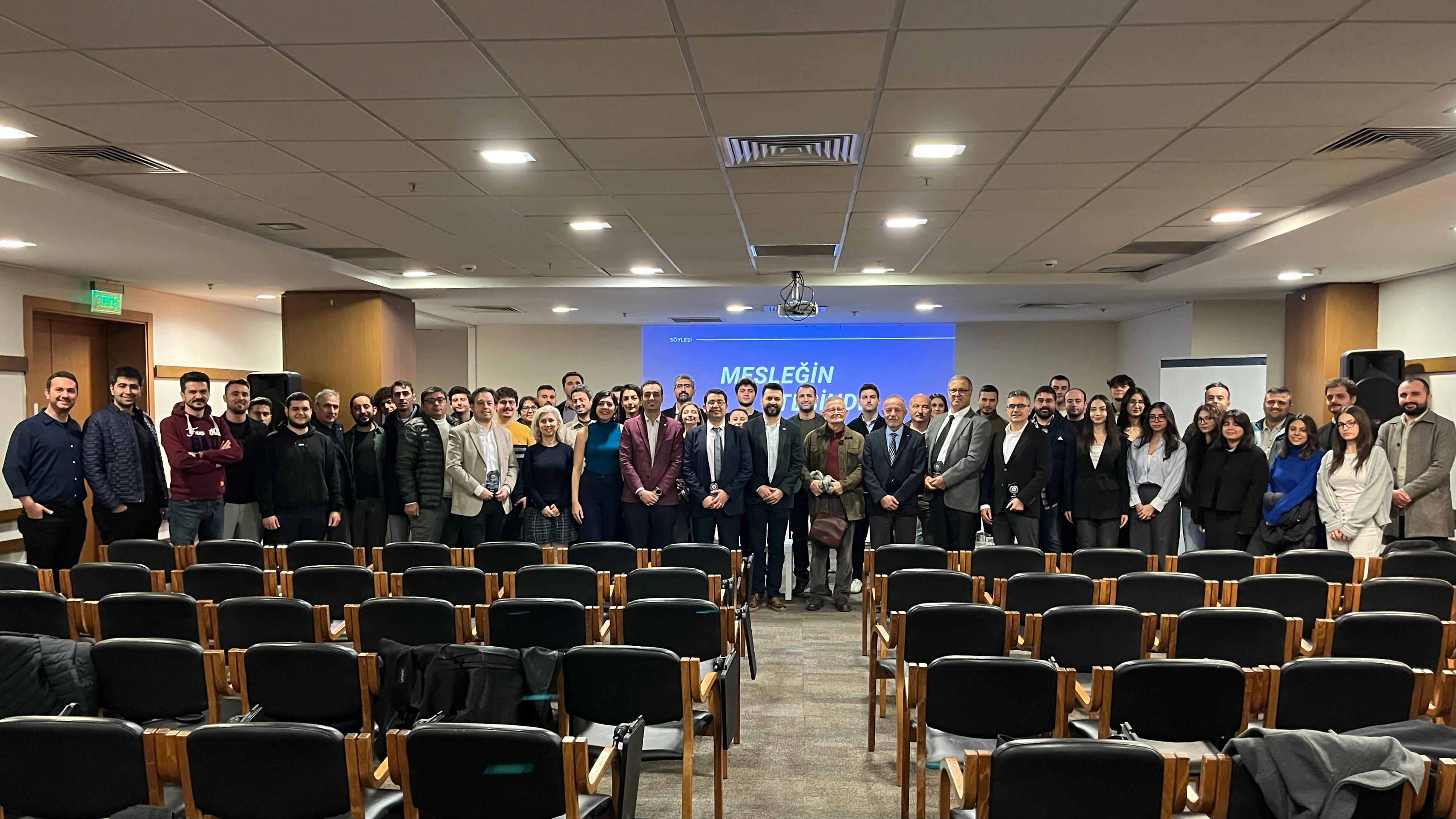 MESLEĞİN ÖTESİNDE: DEMİR ÇELİK SÖYLEŞİSİNİ YOĞUN KATILIMLA GERÇEKLEŞTİRDİK 